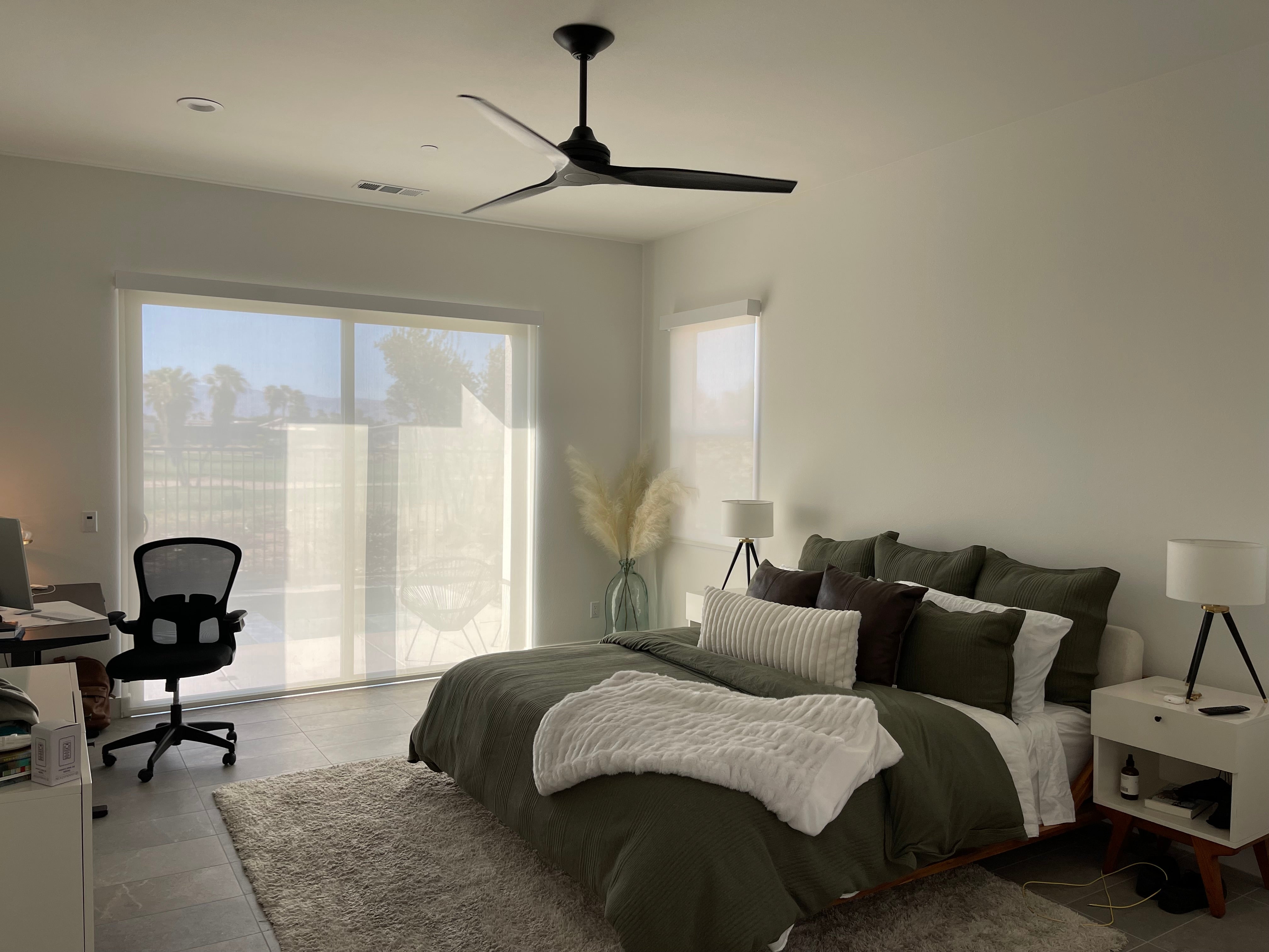 Fanimation Spitfire installed in a bedroom